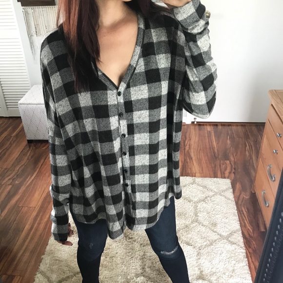 LAST 1 | GINGHAM Brushed Hacci Top | Black - Picture 3 of 5